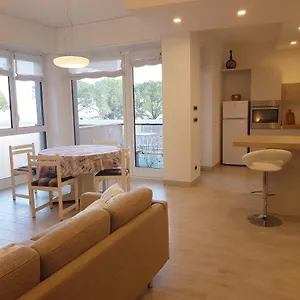 la-perla-di-puntabella.hotelitalianriviera.com/